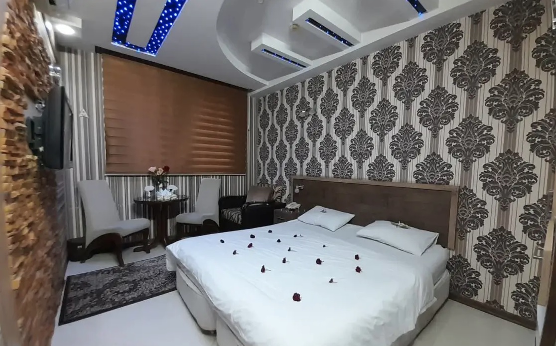 اتاق دو تخته (اقامت تک)